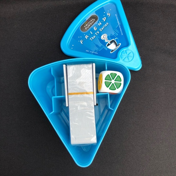 FRIENDS The TV Series - Trivial Pursuit - New in Box - Picture 5 of 7